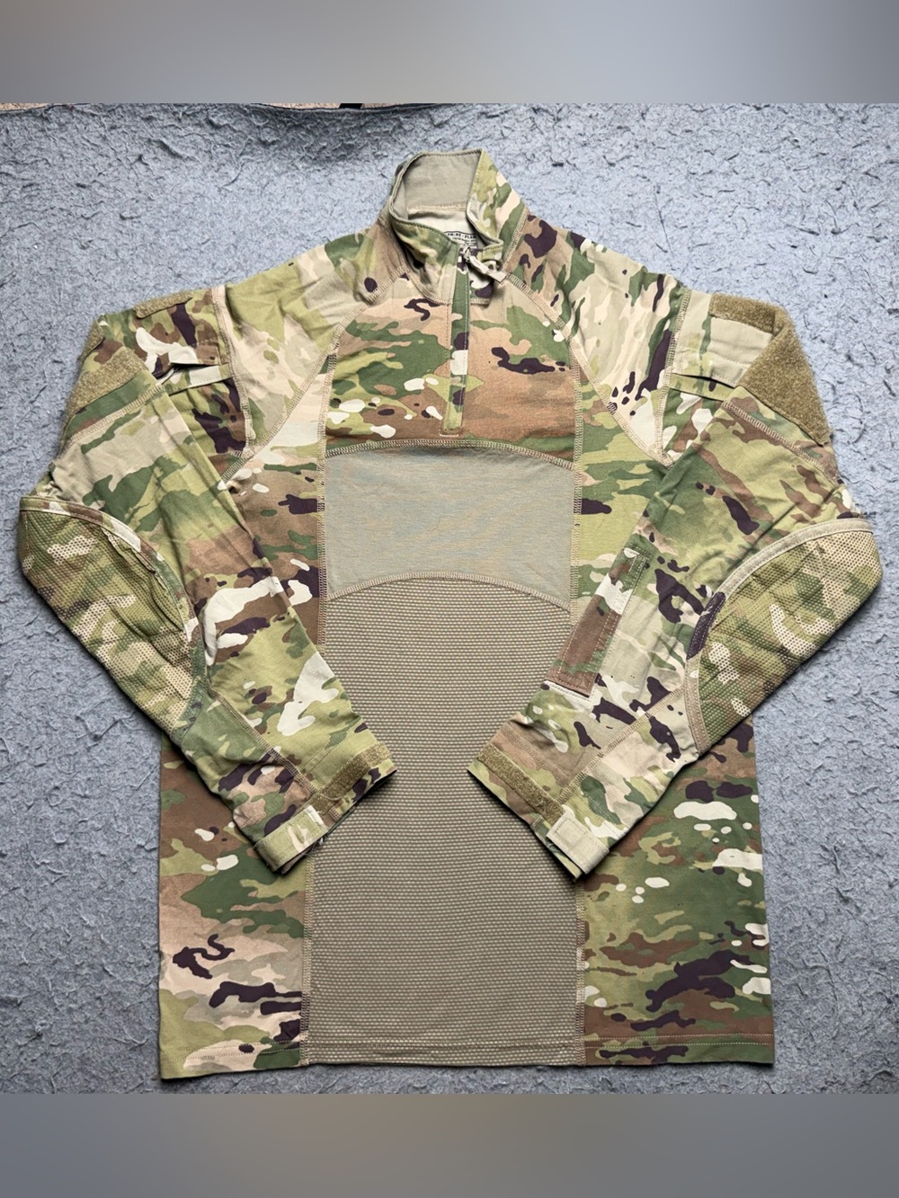 US Army Combat Shirt Mens Small Green Camo 1/4 Zip FR Flame Resistant Military